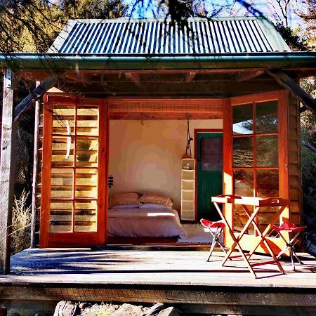Manaaki Mai, Rustic Retreat Bush Cabin Christchurch Dış mekan fotoğraf